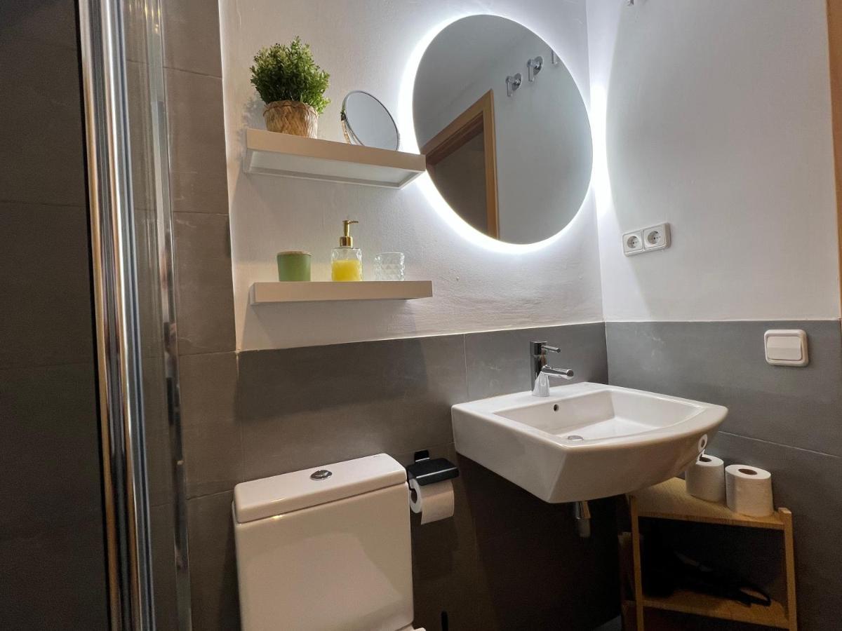 Cozy Apartment Well-Located In Terrassa, Barcelona Экстерьер фото